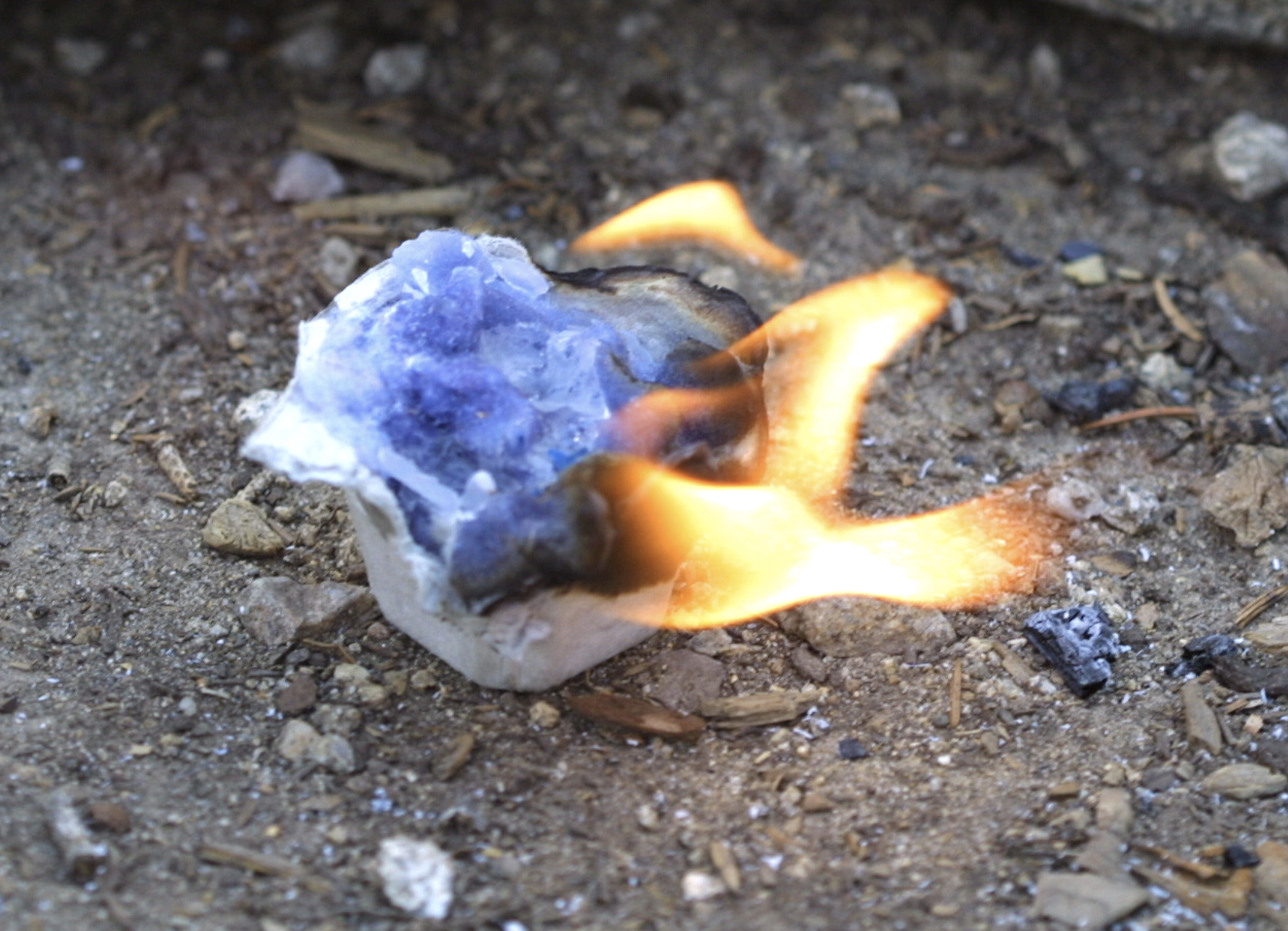 Sometimes tinder is hard to find in the outdoors. Use this DIY egg carton and dryer lint fire starter.