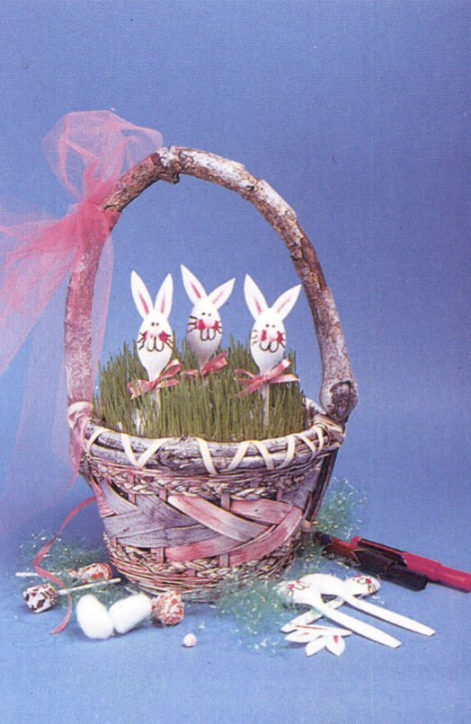 Create a living Easter basket for your Easter décor.