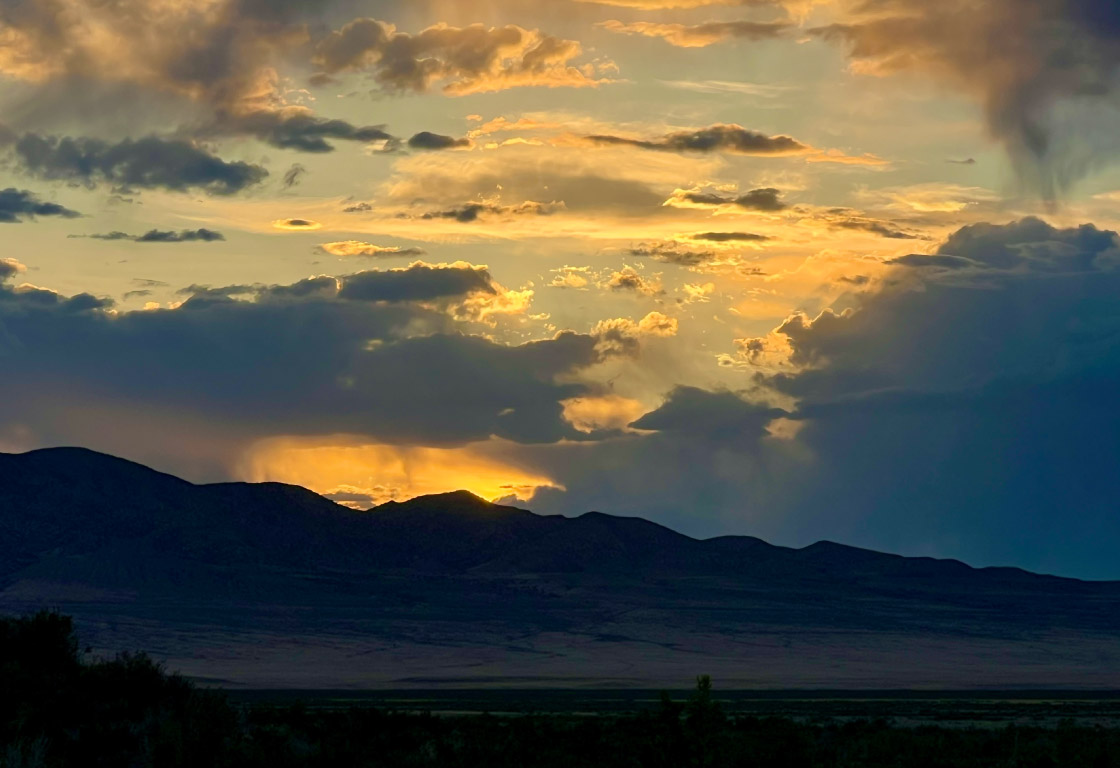 9-Sunseting-on-the-day